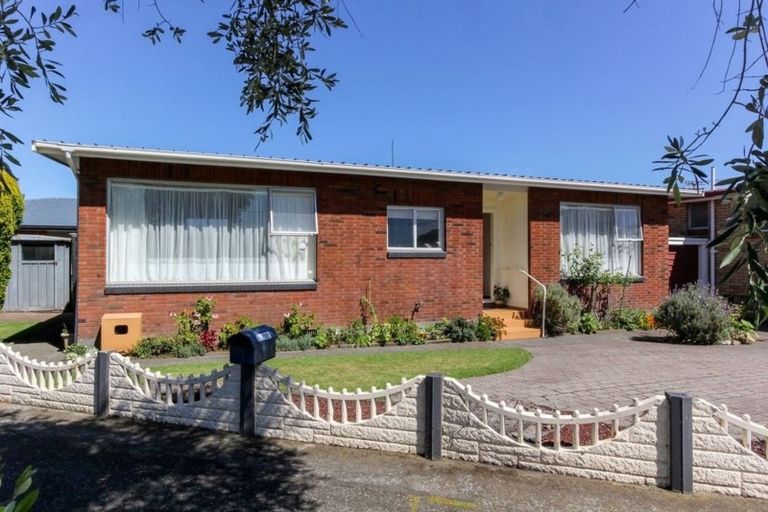 Photo of property in 2 Normanby Street, Fitzroy, New Plymouth, 4312
