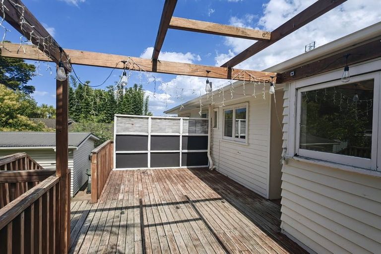 Photo of property in 33 Lynden Avenue, Hillcrest, Auckland, 0627