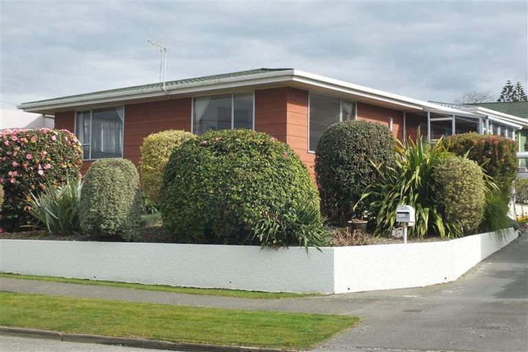 Photo of property in 8a Stuart Street, Holmes Hill, Oamaru, 9401