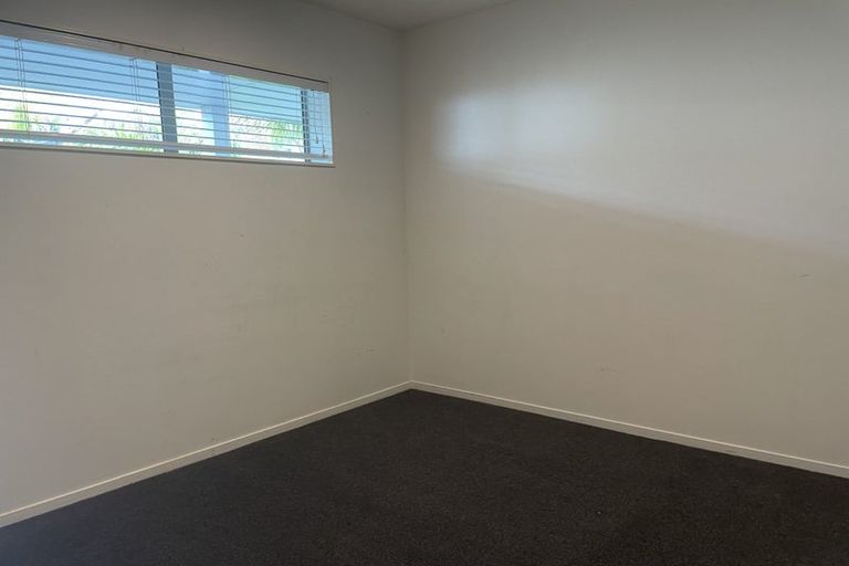 Photo of property in 4/222 Albany Highway, Schnapper Rock, Auckland, 0632