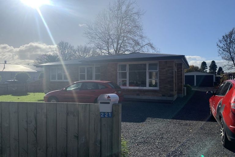 Photo of property in 221 Lamb Street, Leamington, Cambridge, 3432