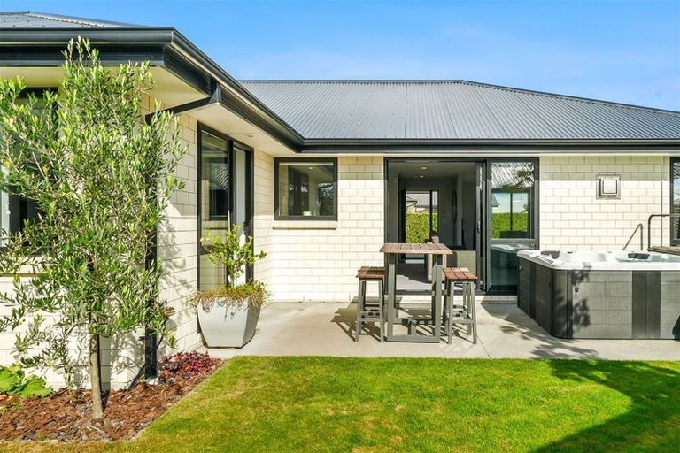 Photo of property in 10 Doppler Place, Wigram, Christchurch, 8042
