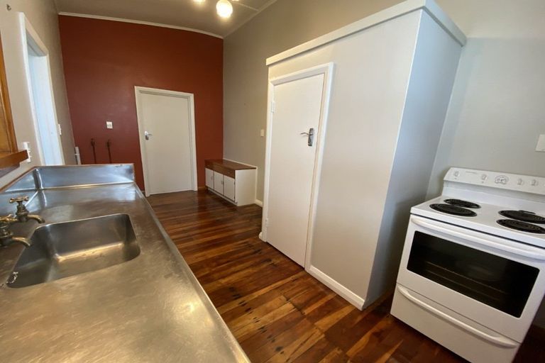 Photo of property in 38 Limbrick Street, Terrace End, Palmerston North, 4410