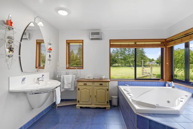 Photo of property in 28 Tawera Lane, Oxford, 7430