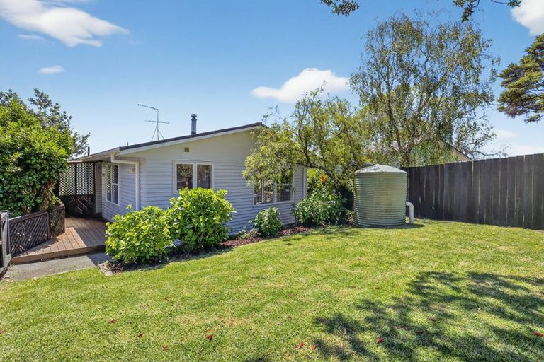 Photo of property in 85 Kia Ora Road, Beach Haven, Auckland, 0626