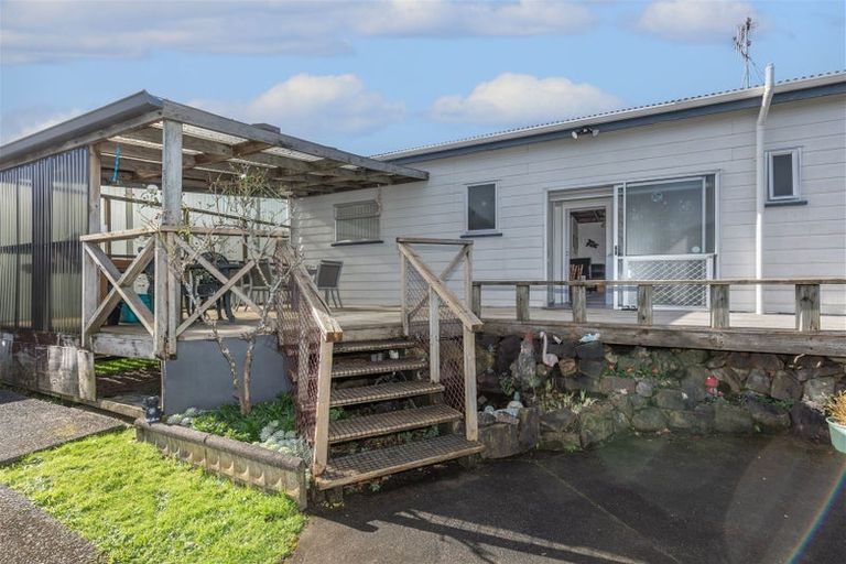 Photo of property in 81 Hakanoa Street, Huntly, 3700