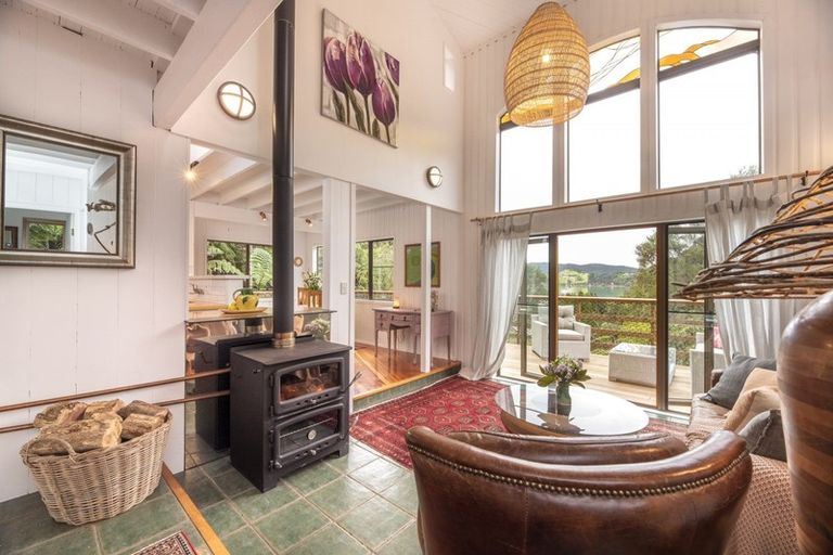 Photo of property in 16 Major Bridge Drive, Russell, 0272