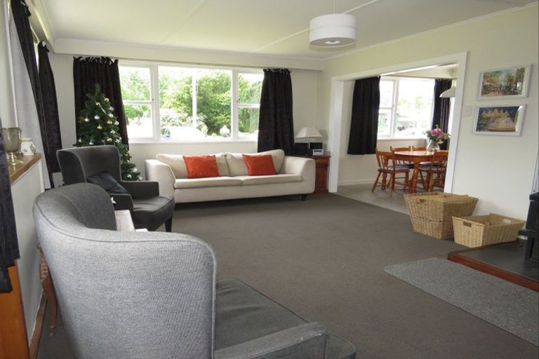 Photo of property in 2 Crampton Road, Reefton, 7830