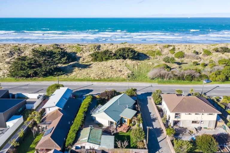 Photo of property in 506 Marine Parade, South New Brighton, Christchurch, 8062