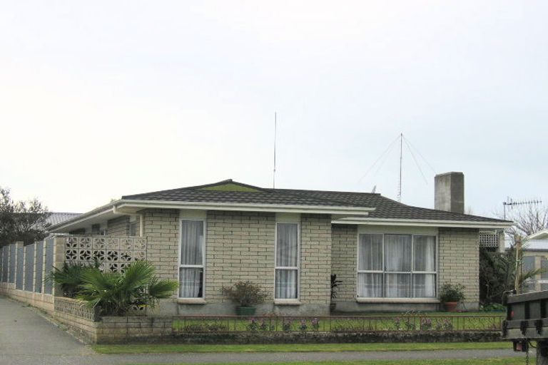 Photo of property in 15 Spriggs Crescent, Greenmeadows, Napier, 4112