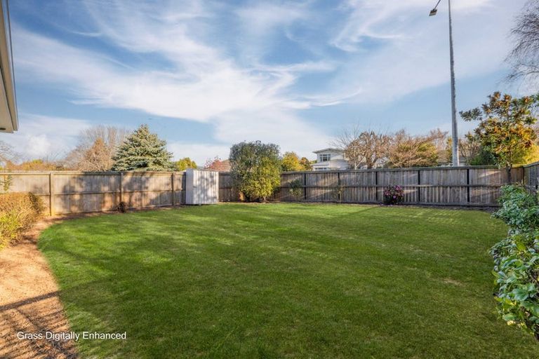 Photo of property in 1/184 Wairakei Road, Bryndwr, Christchurch, 8053
