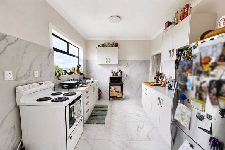 Photo of property in 43 The Pines Road, Paparoa, 0571