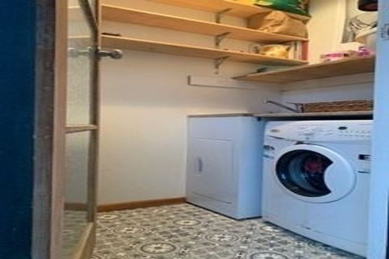 Photo of property in 8 Mountain Road, Morningside, Whangarei, 0110