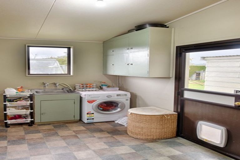 Photo of property in 26 Tokanui-haldane Road, Tokanui, 9884