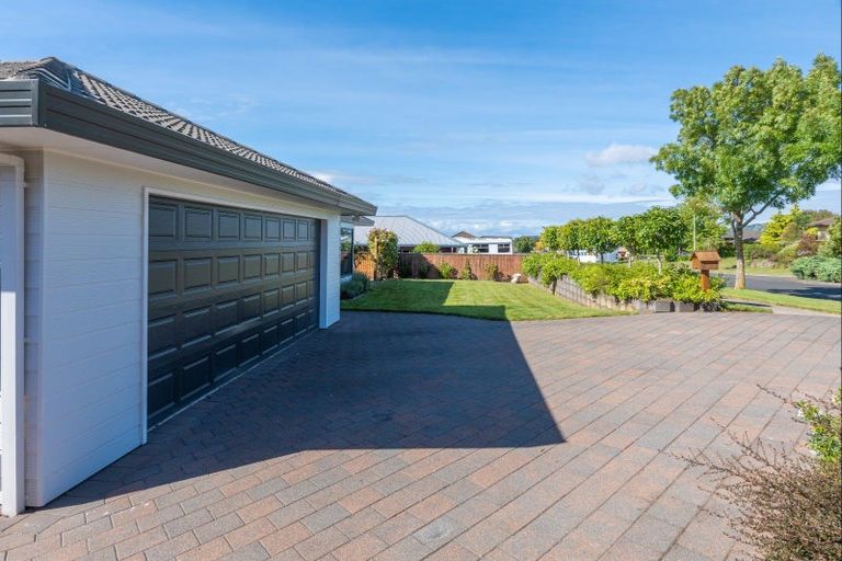 Photo of property in 24 The Grove, Nukuhau, Taupo, 3330