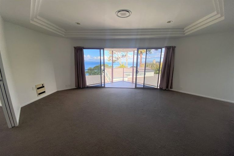 Photo of property in 73 Cliff Road, Torbay, Auckland, 0630