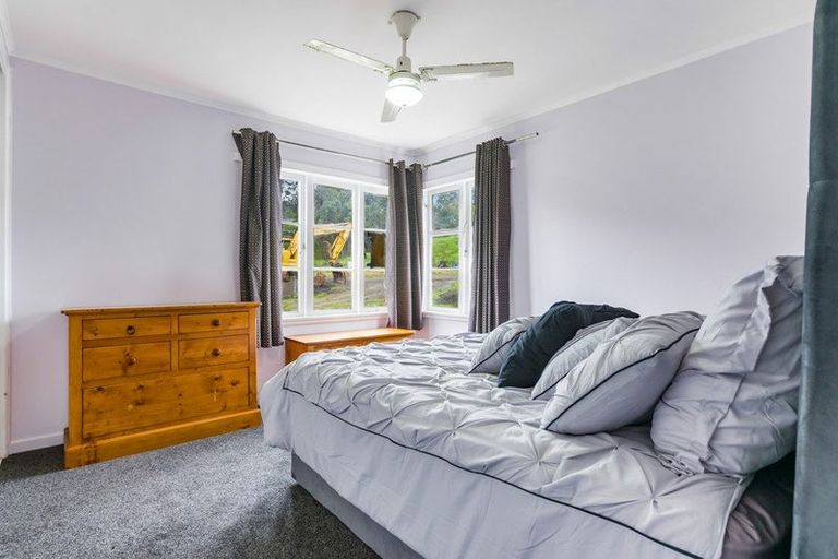 Photo of property in 525 Whitford Road, Whitford, Howick, 2571