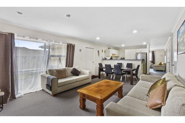 Photo of property in 44 Waimahia Avenue, Weymouth, Auckland, 2103