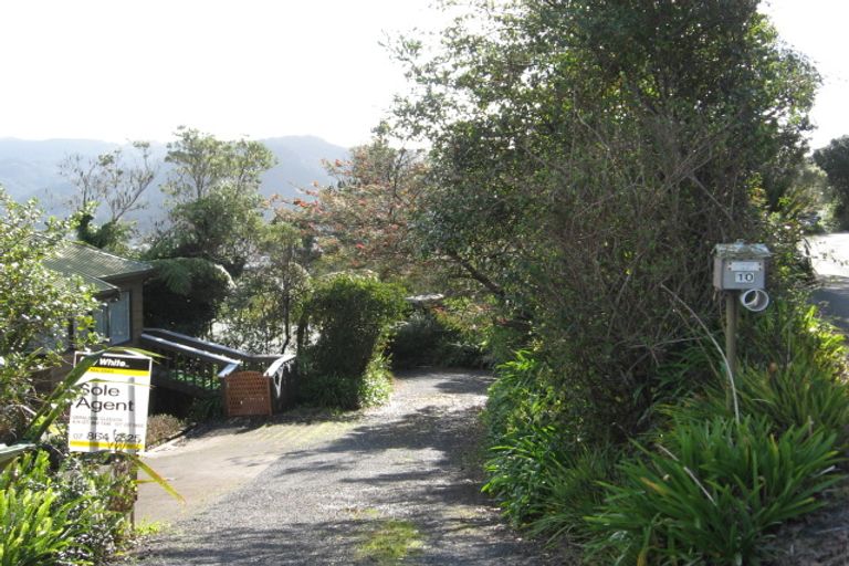 Photo of property in 10 Motuhoa Road, Tairua, 3508