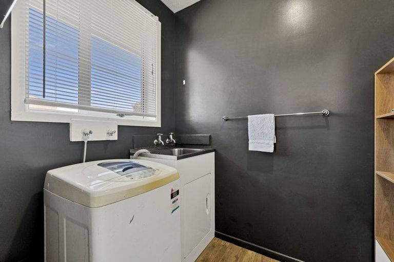 Photo of property in 28 Saint Heliers Crescent, Aranui, Christchurch, 8061