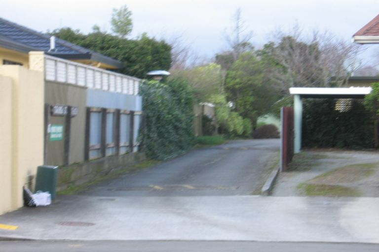 Photo of property in 6 Tiraumea Street, Palmerston North, 4410