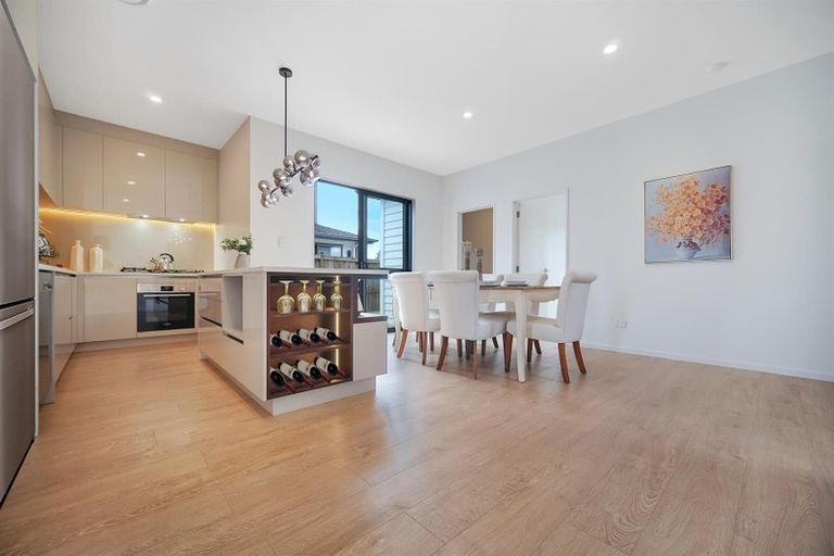 Photo of property in 43 Sapwood Crescent, Takanini, 2110