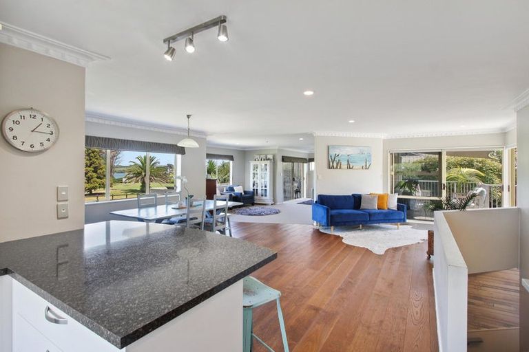 Photo of property in 27 Stella Drive, Clarks Beach, 2122