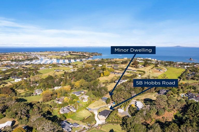 Photo of property in 5b Hobbs Road, Matakatia, Whangaparaoa, 0930
