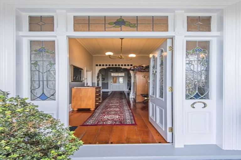 Photo of property in 55 St Vincent Avenue, Remuera, Auckland, 1050