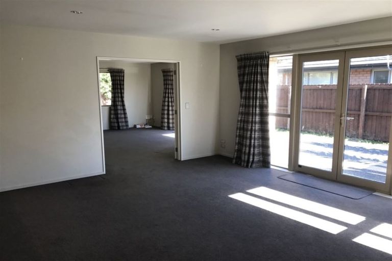 Photo of property in 53a Harris Crescent, Papanui, Christchurch, 8053