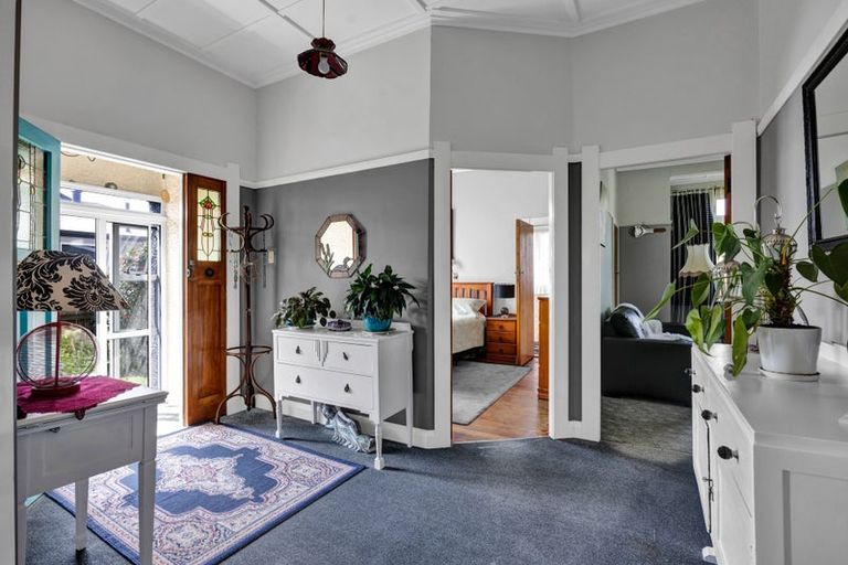 Photo of property in 3 George Street, Hawera, 4610