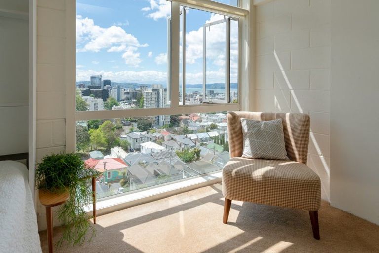Photo of property in Fairmont Flats, 4a/20 Maarama Crescent, Aro Valley, Wellington, 6021