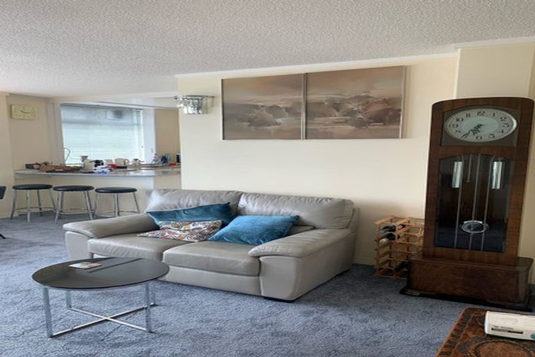 Photo of property in Jerningham Apartments, 20 Oriental Terrace, Oriental Bay, Wellington, 6011