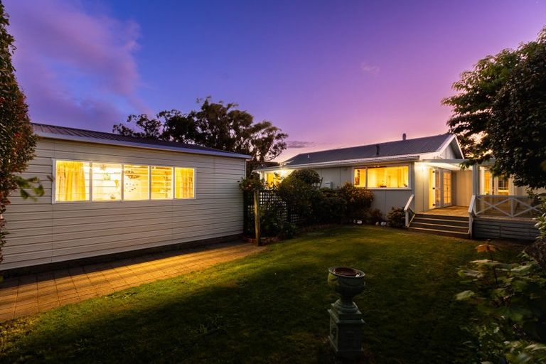 Photo of property in 15 Bluegum Road, Paraparaumu Beach, Paraparaumu, 5032