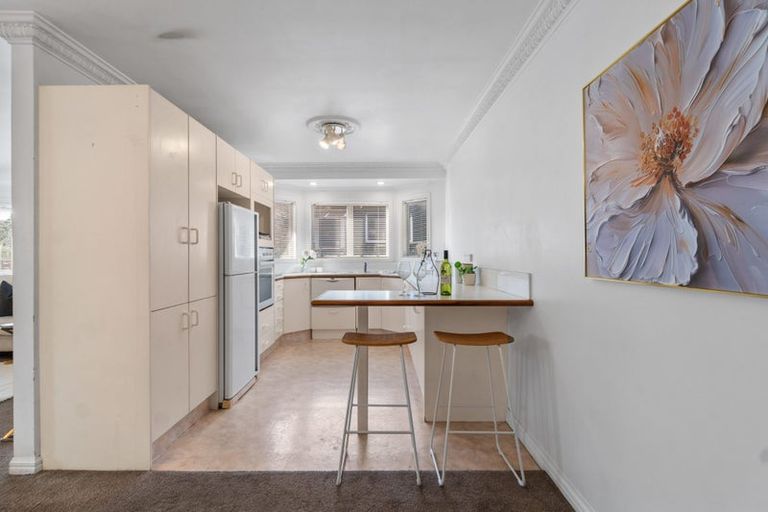 Photo of property in 2/25 Scott Avenue, Mangere Bridge, Auckland, 2022