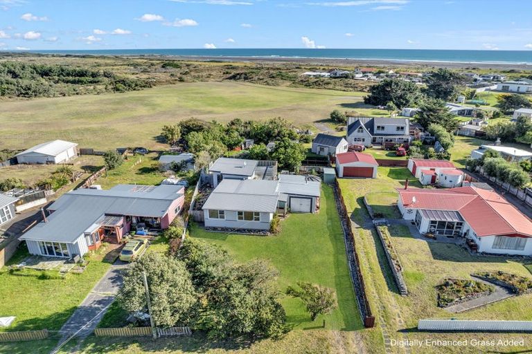 Photo of property in 35 Wainui Street, Koitiata, Whanganui, 4581