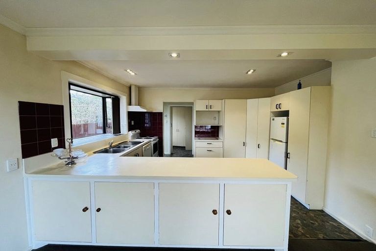 Photo of property in 36 Springbank Street, Bryndwr, Christchurch, 8053