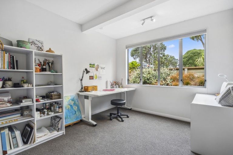 Photo of property in 151 Nevay Road, Miramar, Wellington, 6022