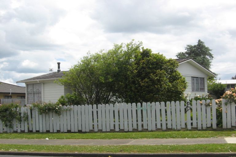 Photo of property in 63 Burbank Avenue, Manurewa, Auckland, 2102