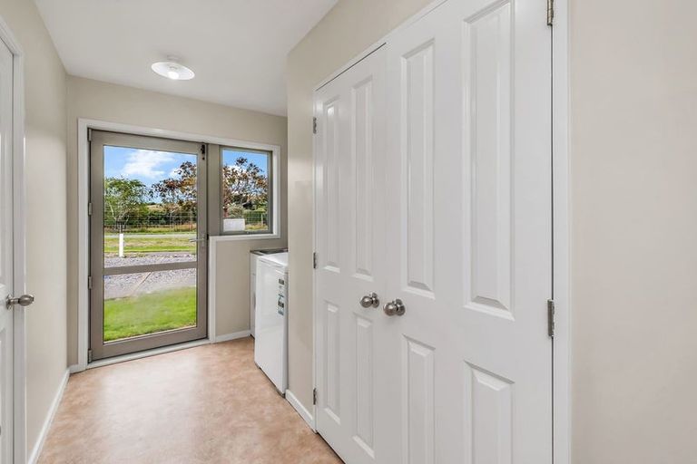 Photo of property in 8 Cross Street, Coalgate, 7673