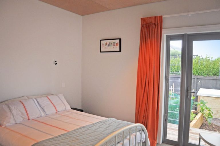 Photo of property in 52 Sandpiper Avenue, Point Wells, 0986