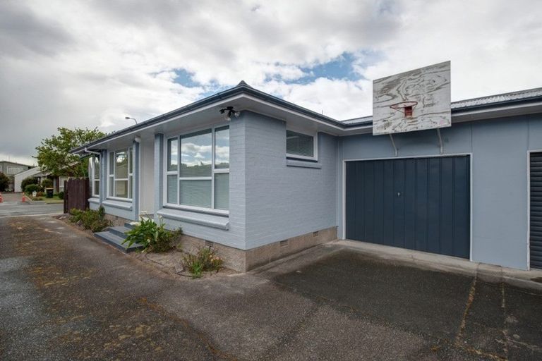 Photo of property in 1/7 Ashfield Place, Ilam, Christchurch, 8041