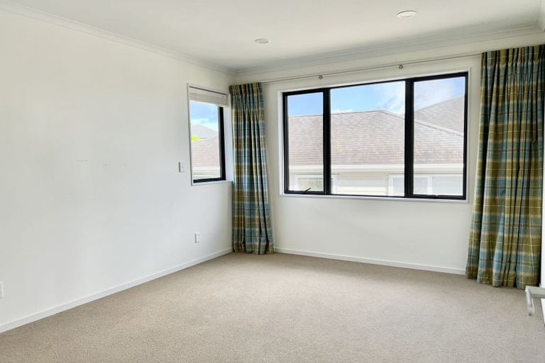 Photo of property in 35 Fennell Crescent, Silverdale, 0932