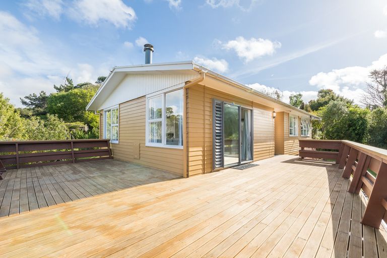 Photo of property in 15 Spargo Road, Massey, Auckland, 0614