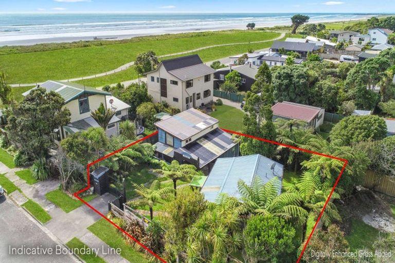Photo of property in 3 Kupe Street, Carters Beach, Westport, 7825