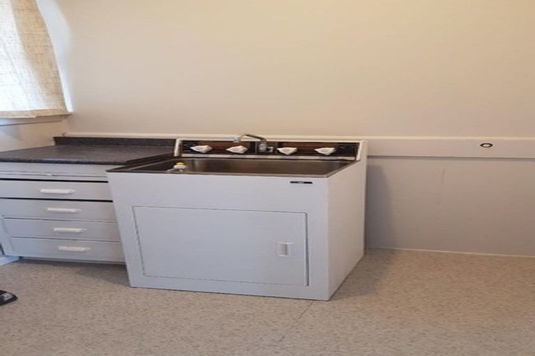 Photo of property in 187 Birkdale Road, Birkdale, Auckland, 0626