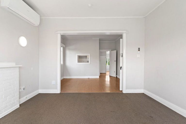 Photo of property in 68 Moa Road, Point Chevalier, Auckland, 1022