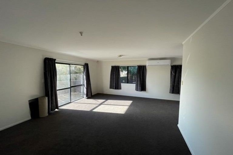 Photo of property in 1/30 Burundi Avenue, Clendon Park, Auckland, 2103