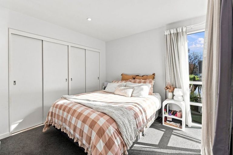 Photo of property in 11/12 Latimer Square, Christchurch Central, Christchurch, 8011