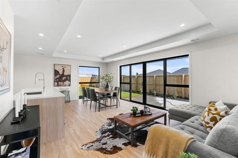 Photo of property in 51 River Stone Drive, Halswell, Christchurch, 8025